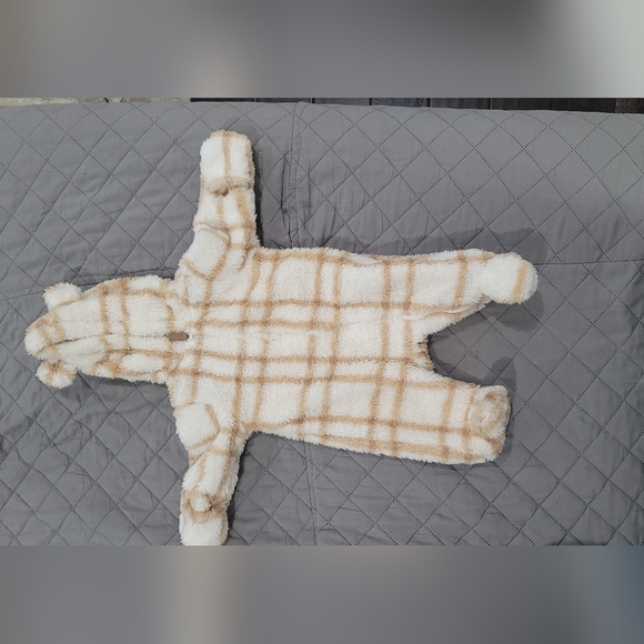 Baby body suit - Picture 1 of 3